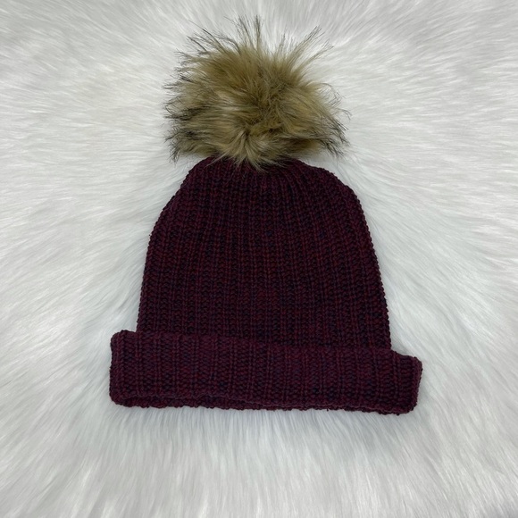 Love Your Melon Beanie Knit Hat Pom Pom - Picture 2 of 3